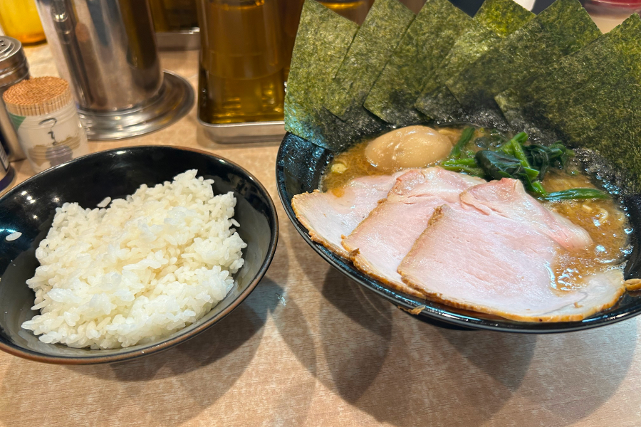 特製ラーメンとライス