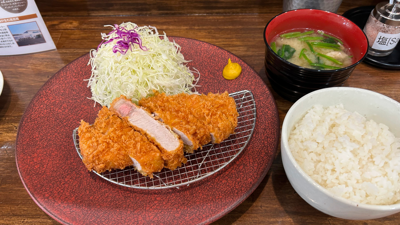 上ロースかつ定食