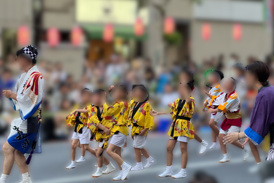 子供たちの阿波踊りの写真
