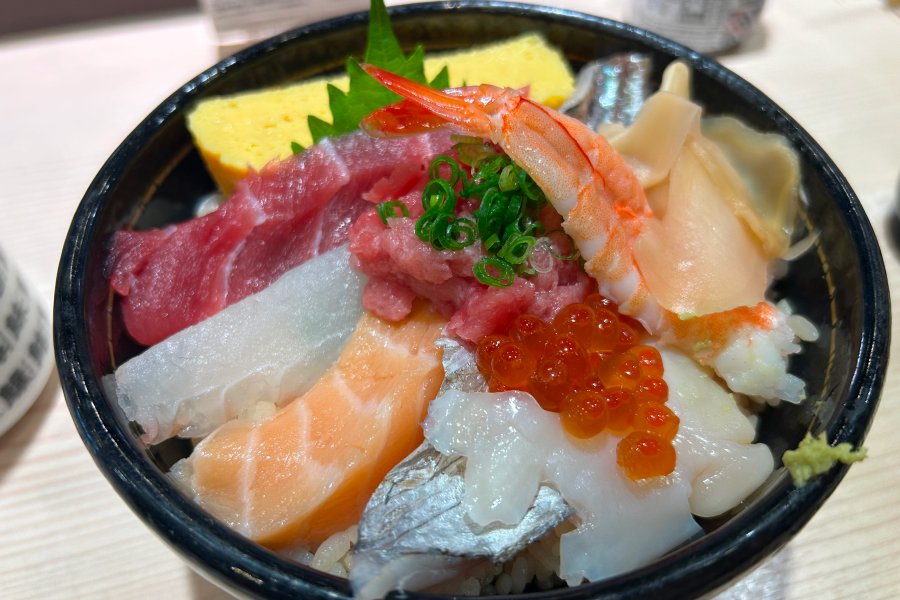 海鮮丼のアップ。