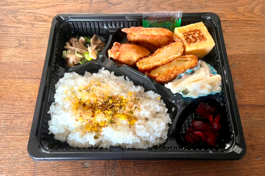お弁当の写真