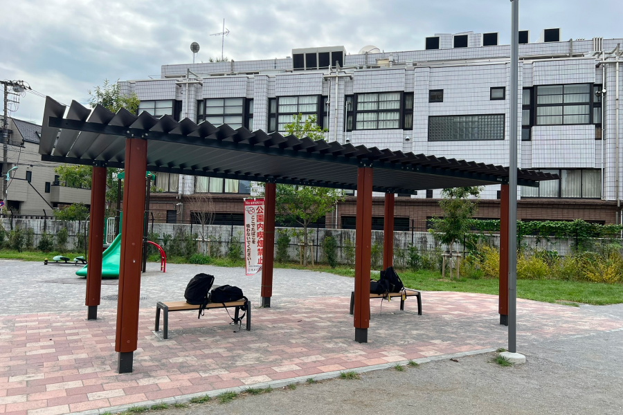 上池袋東公園のベンチ