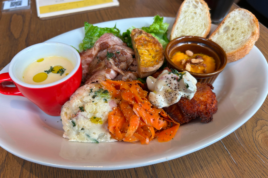 「8days Deli lunch」をもう少し近くから。