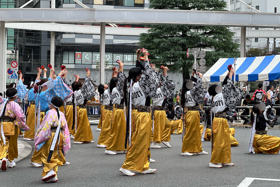 第26回東京よさこいの、「一躍」の演技の様子