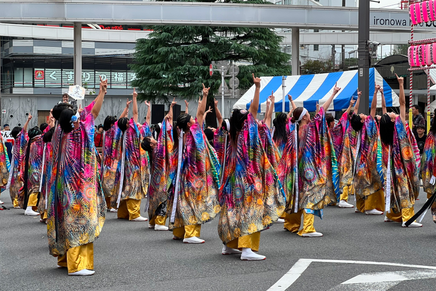 第26回東京よさこいの、「一躍」の演技の様子