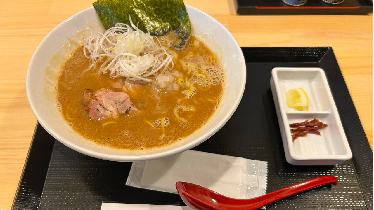 極み鶏味噌ラーメン。