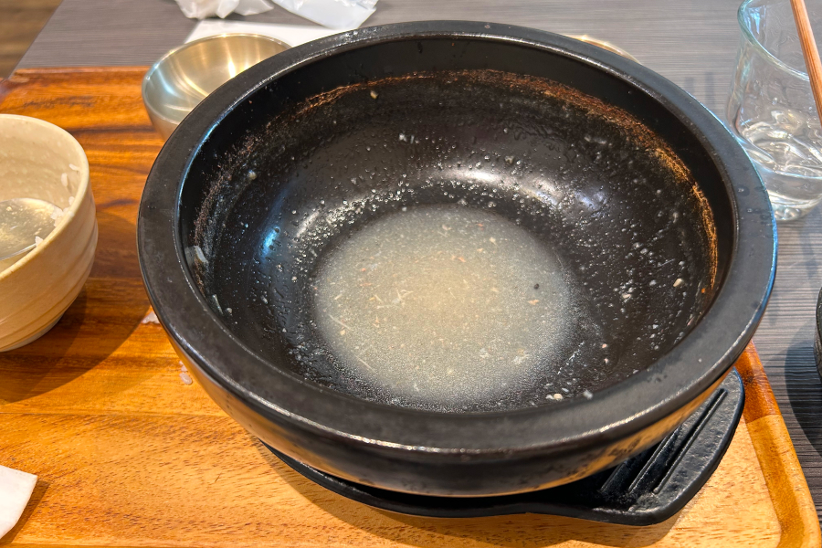 完食後の石鍋。