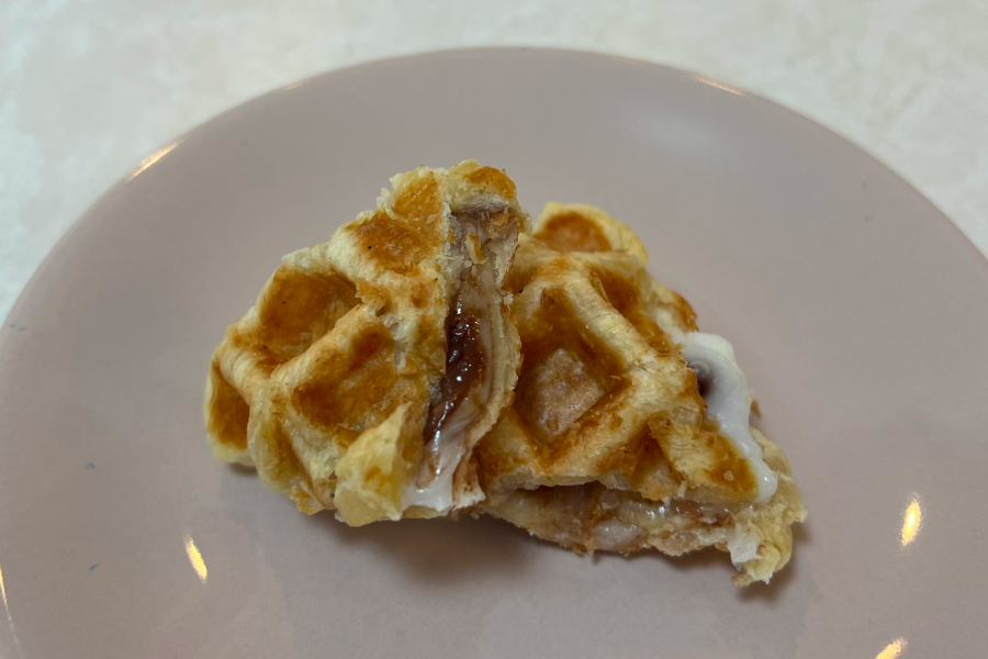 『GODIVA GO!』の餅入りミルクチョコレートクロッフル