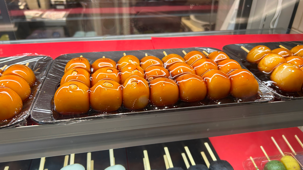 みたらし団子の大行列。