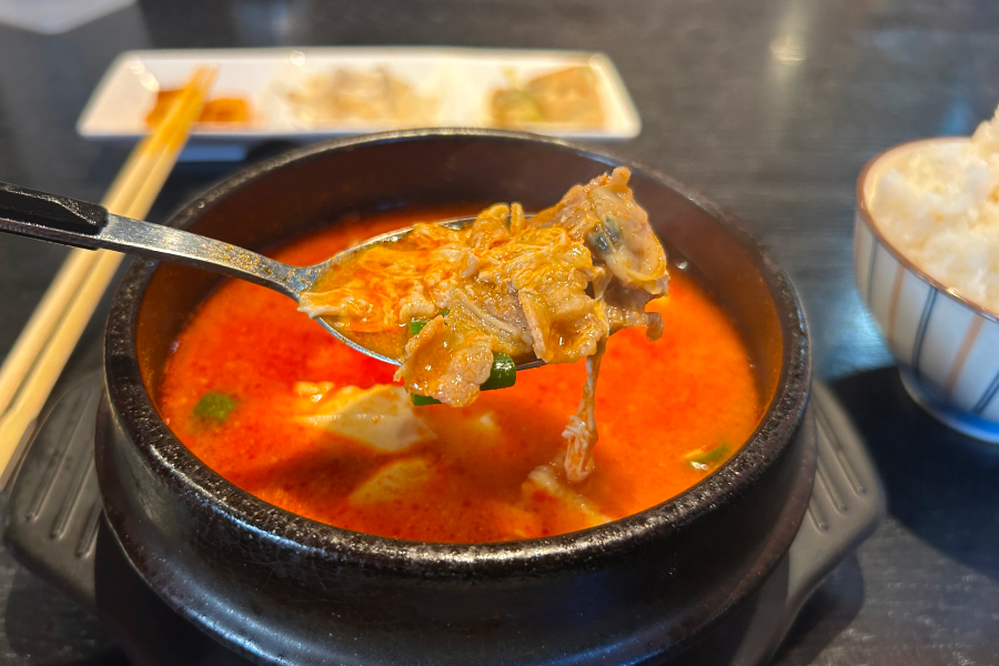 スンドュブチゲの牛肉。