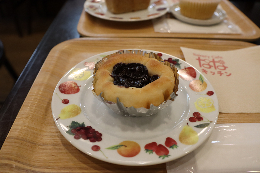 GOtsukaメンバーもこだわりパンを食べさせていただきました。