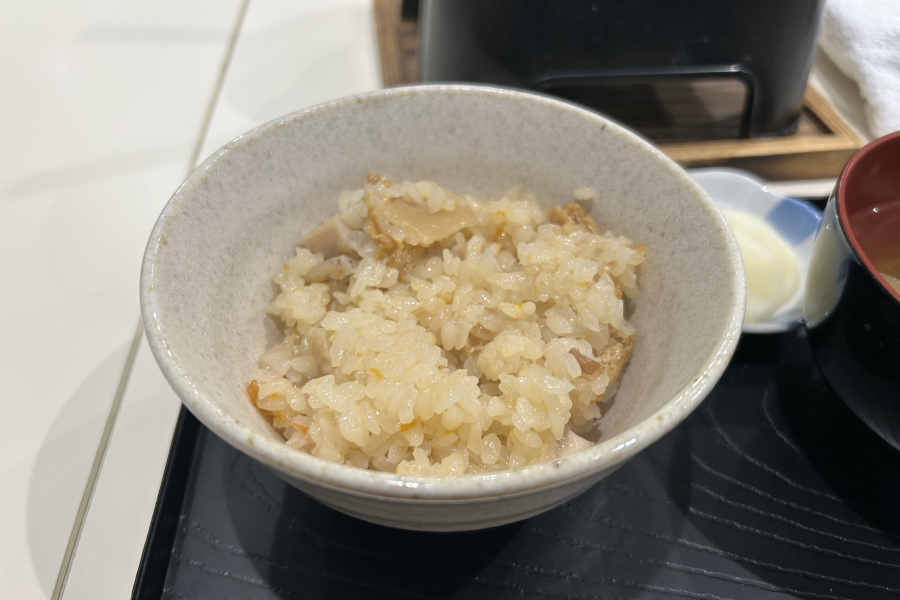 茶碗によそいます。